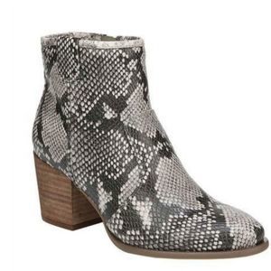 Carlos Santana Rowan Snake Printed Ankle Bootie Women's 8M